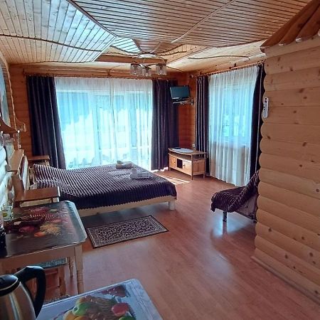 Садиба Гуцулка Ксеня Jaremtsche Exterior foto